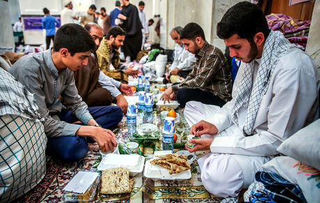 پیش بینی حضور ۶۰۰ هزار دانش‌آموز در مراسم اعتکاف