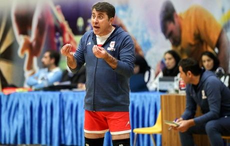 اظهارنظر عجیب سرمربی سایپا: یکی دو نفر از بازیکنان تیم احتمالا عمدا سهل‌انگداری می‌کنند