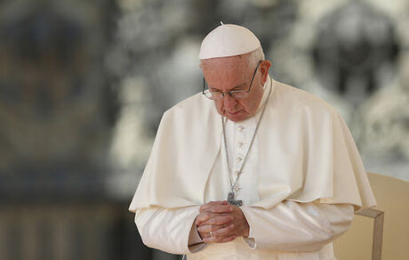 وضعیت پاپ بحرانی است