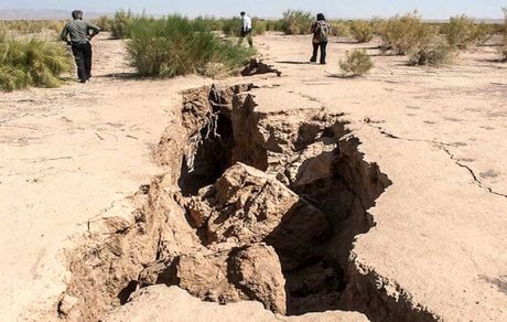 فرونشست زمین در ۱۸ استان/ جمعیت ۲۰ میلیونی ساکن در زون‌های فرونشست