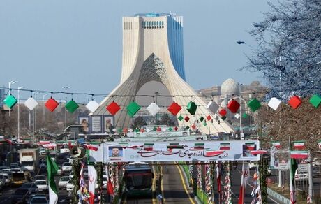 توقف وسایل نقلیه در مسیر راهپیمایی ۲۲ بهمن ممنوع است