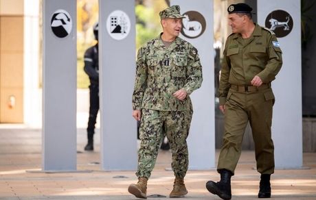 فرمانده سنتکام وارد اسرائیل شد