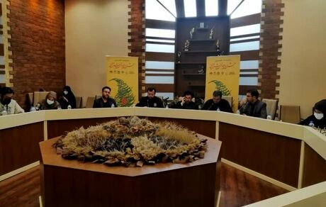 در نشست جشنواره جهانی شعر آیینی عنوان شد: خواهش کردیم تا شاعران پیشکسوت انصراف بدهند!