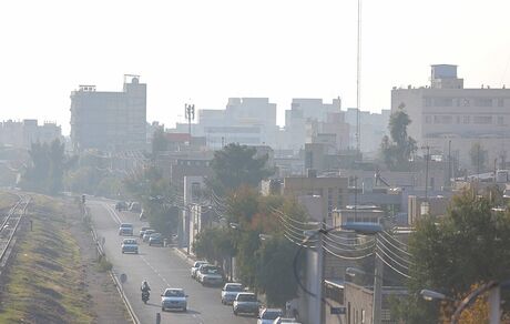 تعطیلی زودهنگام ادارات قم در پی آلودگی هوا