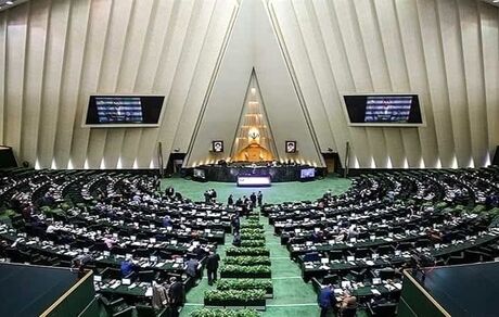 وزیر ورزش بدلیل حذف استقلال به مجلس می‌رود