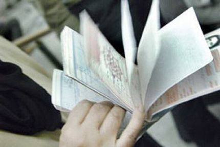حاشیه نشین‌ها تحت پوشش بیمه سلامت قرار می‌گیرند