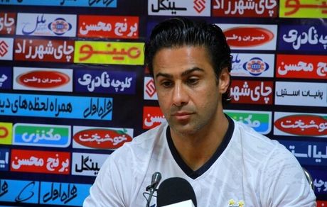 سرمربی استقلال: با تمام قوا مقابل سپاهان قرار می‌گیریم/ ارزش ندارد که شرافت‌مان را زیرپا بگذاریم