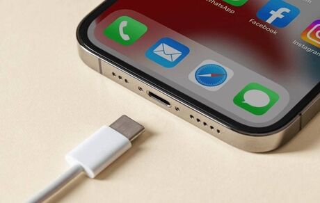 اپل بدنبال محدودکردن عملکرد USB-C در گوشی‌های آیفون
