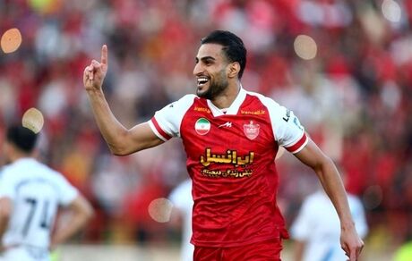 مهاجم پرسپولیس قراردادش را فسخ کرد