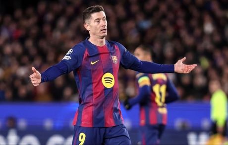 لو رفتن زمان جدایی مهاجم بارسلونا توسط همسرش