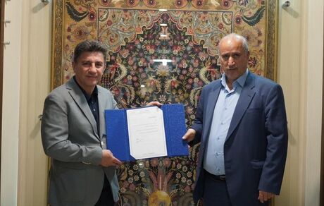 حکم سرمربیگری تیم ملی به قلعه‌نویی اعطا شد