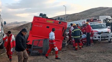۲۴ فوتی و مصدوم براثر واژگونی اتوبوس مسافربری در محور کرمان ایرانشهر