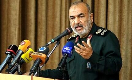 سرلشکر سلامی: بدون جهانی شدن نمی‌توانیم در مقابل یک جهان قدرت بایستیم