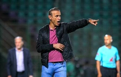 مذاکرات پنهانی با گزینه ایرانی برای نیمکت تیم ملی