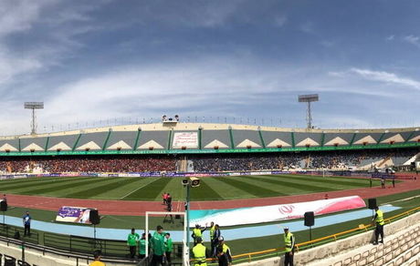 ورزشگاه آزادی آمادگی میزبانی ندارد