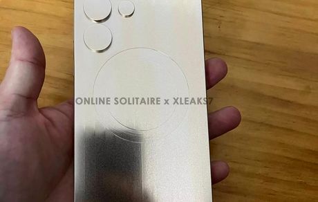 فاش شدن تصاویر منتسب به ماکت گلکسی S25 اولترا