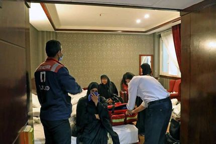 ۳۰ مسافر در هتل ۹طبقه در مشهد دچار مسمومیت شدند!