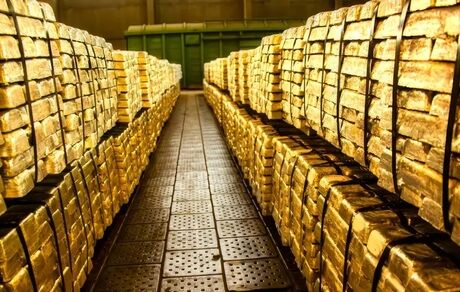 قیمت جهانی طلا از قله پایین آمد