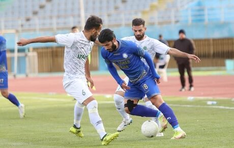 بالاخره ناظر با تعویق بازی آلومینیوم اراک و گل گهر موافقت کرد / بازی به فردا موکول شد