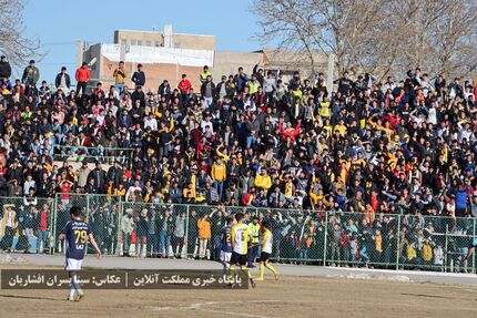 یک باشگاه لیگ یکی مدعی فروش رایگان امتیاز تیم شد