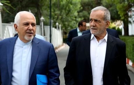 ظریف: این پیروزی بر همه آنان که دل در گرو آبادانی و پیشرفت ایران دارند خجسته باد
