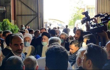 محصولاتی که مشابه داخلی دارند نباید از خارج وارد شود