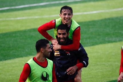 مدافع سابق پرسپولیس از فوتبال خداحافظی کرد