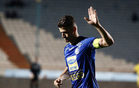 قرارداد وریا غفوری با فولاد مشروط است