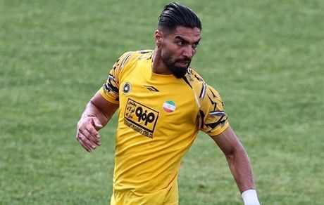 ستاره سپاهان، فصل را از دست داد