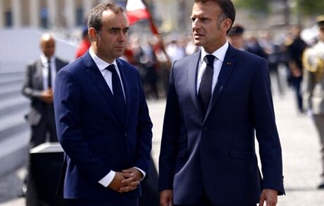 مکرون، نخست وزیر جدید فرانسه را تعیین کرد