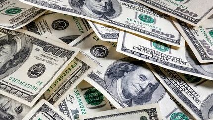سرانه فروش ارز مسافرتی هوایی دو برابر شد