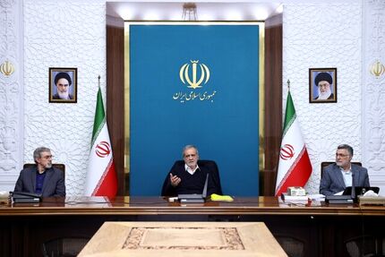 رئیس جمهور: هزینه‌های واقعی مردم برای درمان بیش از ارقامی است که به‌صورت رسمی اعلام می‌شود