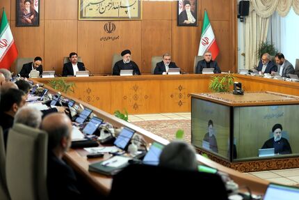 رئیسی:  مسئولان به جوانان میدان دهند و از ظرفیت‌ها، نشاط و انگیزه آنان غفلت نکنند