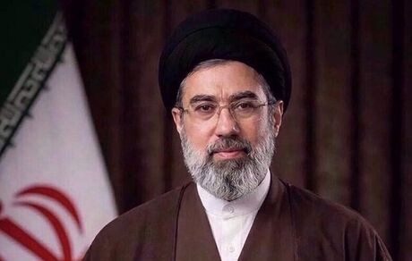 رهبر معظم انقلاب: عهد می‌بندیم انتقام خون پاک رهبر شهید و همه‌ی شهیدان این دو جنگ را از قاتلین جنایتکار و بی‌آبرو بگیریم
