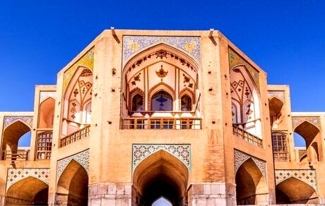 هیچ بنای تاریخی در اصفهان و شهرستان‌های اطراف دچار خسارت نشده است