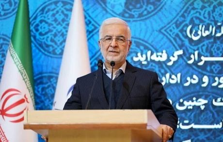 وزیر کشور: وجود جاذبه تاریخی و گردشگری فرصتی برای توسعه و پیشرفت استان همدان است