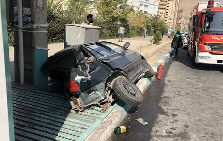 تصادف زنجیره‌ای ۱۴ خودرو با کامیون در تهران