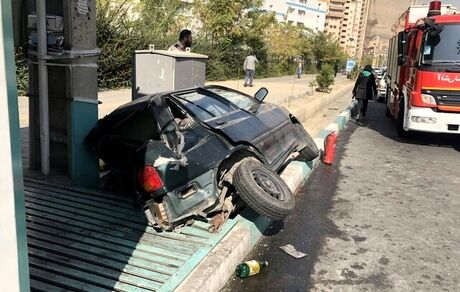 تصادف زنجیره‌ای ۱۴ خودرو با کامیون در تهران