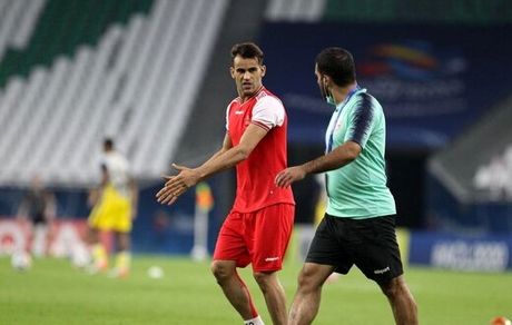 مهاجم محروم پرسپولیس انفرادی تمرین کرد