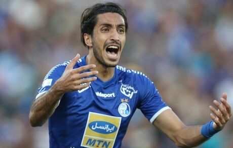 
دوری ۶ هفته‌ای مدافع استقلال از میادین
