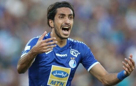 
دوری ۶ هفته‌ای مدافع استقلال از میادین
