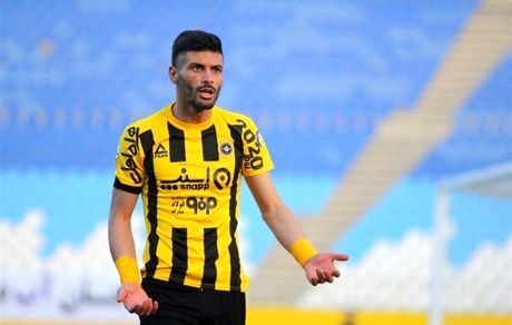 مدافع سپاهان در آستانه دیدار با پرسپولیس محروم شد 