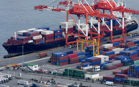 رشد ۶۹۵ سرمایه گذاری خارجی در مناطق آزاد طی هشت ماه امسال