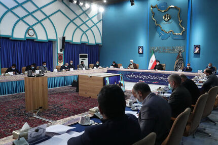 رییس‌جمهور: دولت مردمی هرگز درگیر حاشیه‌ها نمی‌شود