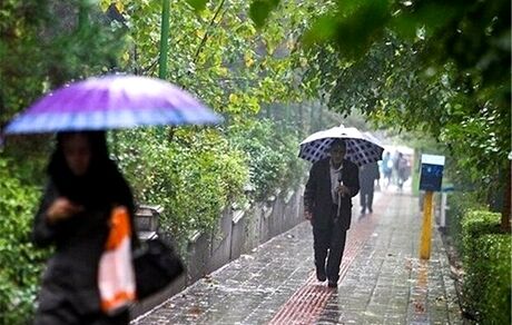 بارش باران و کاهش دما در ۱۲ استان/ خیزش گرد و خاک در نقاط مختلف کشور