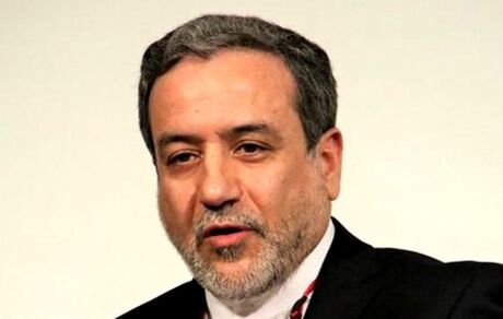 عراقچی: آمریکا با ترور قهرمانان خروج خود را کلید زد