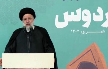 مستکبران برخلاف ادعاهای خود و گسترش ابزار ارتباطات، اجازه تفکر آزاد را به افراد نمی‌دهند