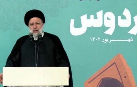 مستکبران برخلاف ادعاهای خود و گسترش ابزار ارتباطات، اجازه تفکر آزاد را به افراد نمی‌دهند