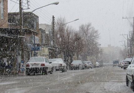هشار هواشناسی: بارش باران و برف در ۱۰ استان/ کولاک برف در جاده‌های کوهستانی