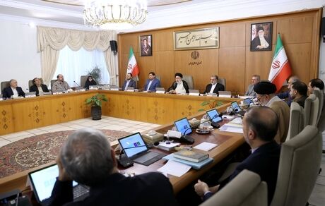 رئیسی: با اقدامات در حال انجام در آینده نزدیک مشکلات تامین برق خانگی و صنعتی رفع خواهد شد